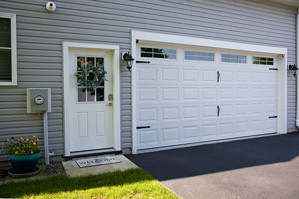 24/7 Emergency Garage Door Panel Replacement experts in Krebs, OK